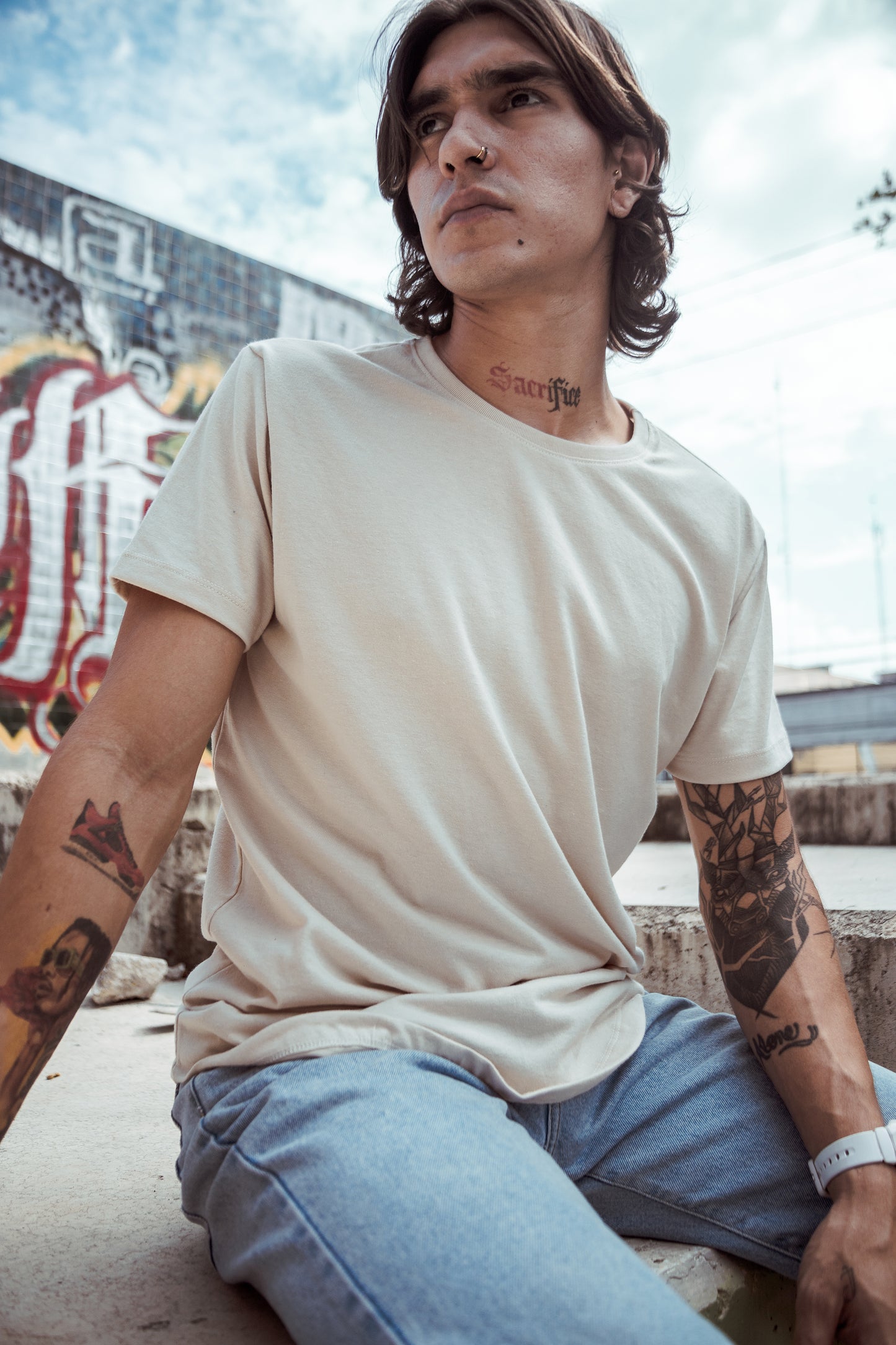 PLAYERA LONG FIT BEIGE