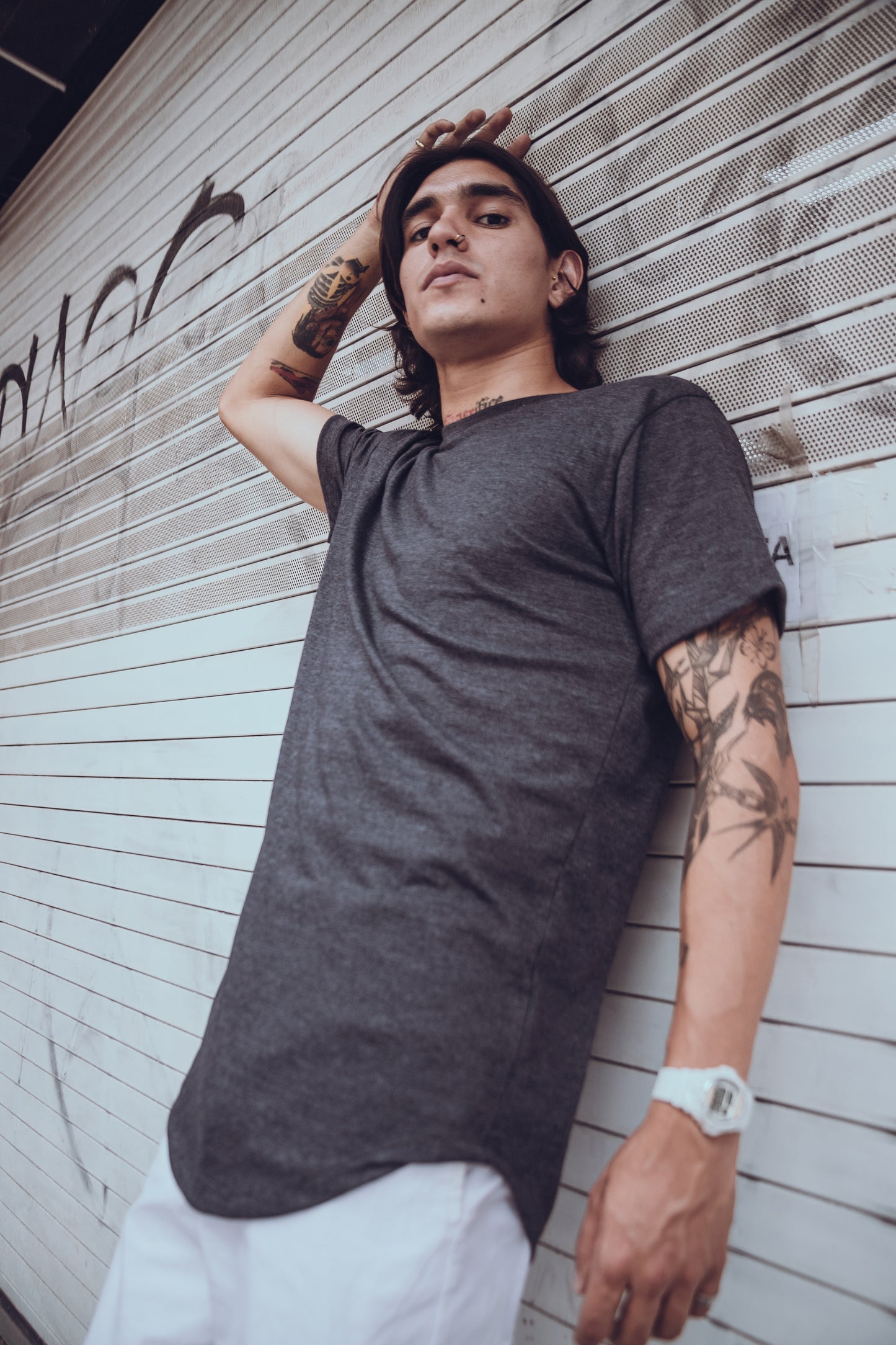 PLAYERA GRIS OXFORD, Camisetas Oversize, Ropa Oversize, Playeras Holgadas, Playeras de Algodon, Ropa Urbana, Street Wear, Tshirt Oversize, Camisetas largas, Playera de Moda Larga, Playeras long fit de Algodon, Playera H&M, Playera Zara, Playera con curva