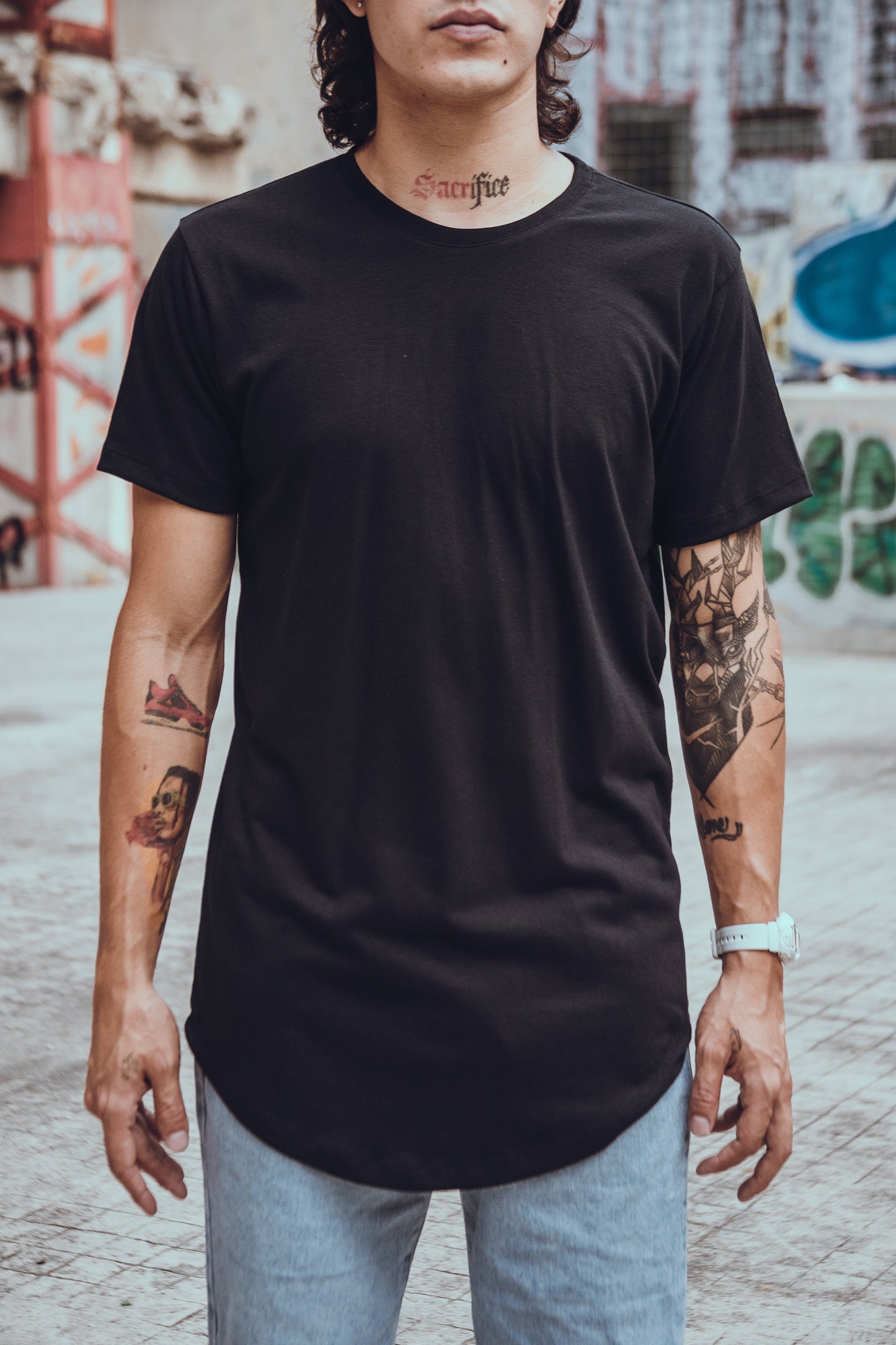PLAYERA LONG FIT, Camisetas Oversize, Ropa Oversize, Playeras Holgadas, Playeras de Algodon, Ropa Urbana, Street Wear, Tshirt Oversize, Camisetas largas, Playera de Moda Larga, Playeras long fit de Algodon, Playera H&M, Playera Zara, Playera con curva