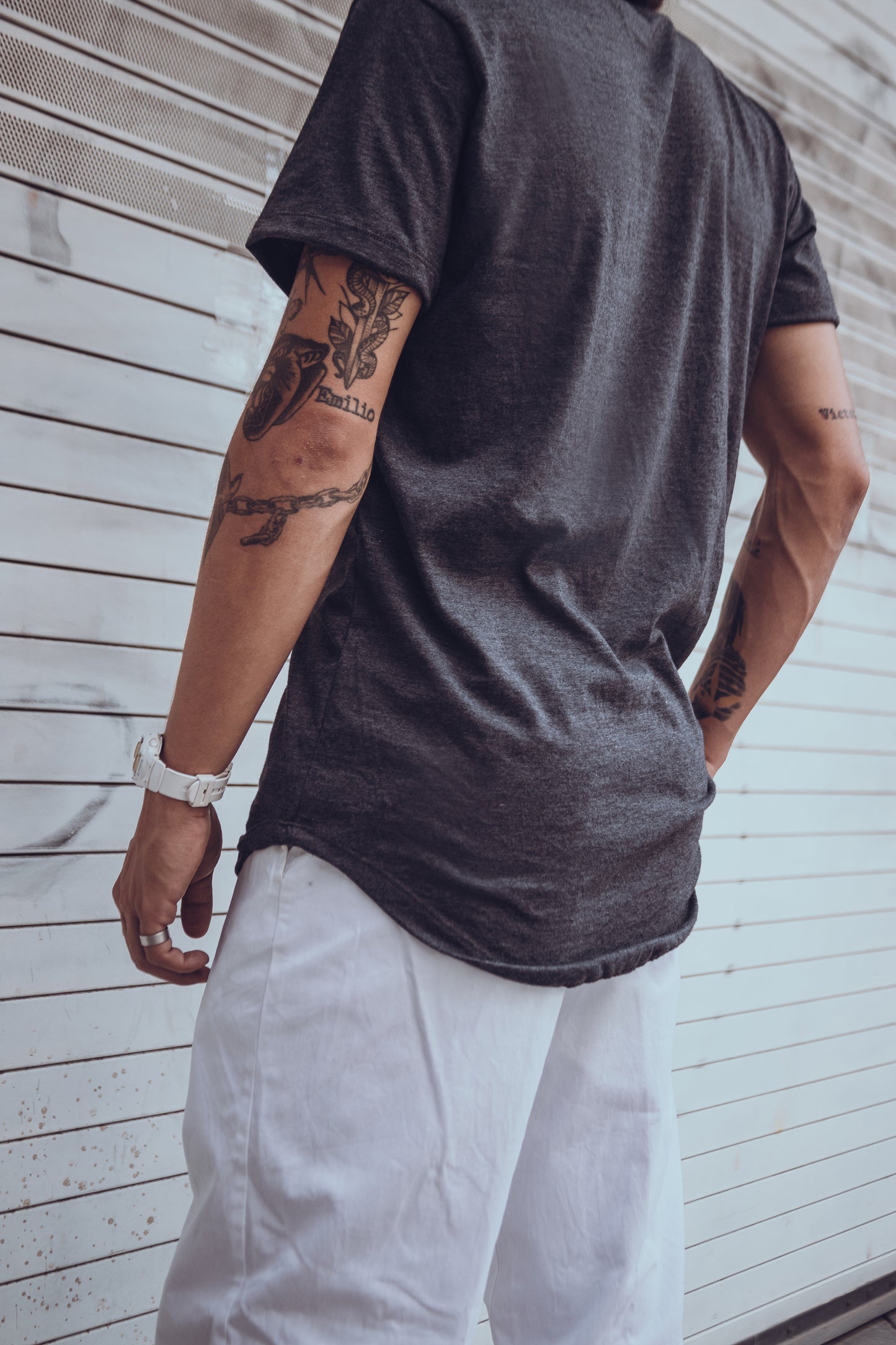 PLAYERA LONG FIT SWAG, Camisetas Oversize, Ropa Oversize, Playeras Holgadas, Playeras de Algodon, Ropa Urbana, Street Wear, Tshirt Oversize, Camisetas largas, Playera de Moda Larga, Playeras long fit de Algodon, Playera H&M, Playera Zara, Playera con curva