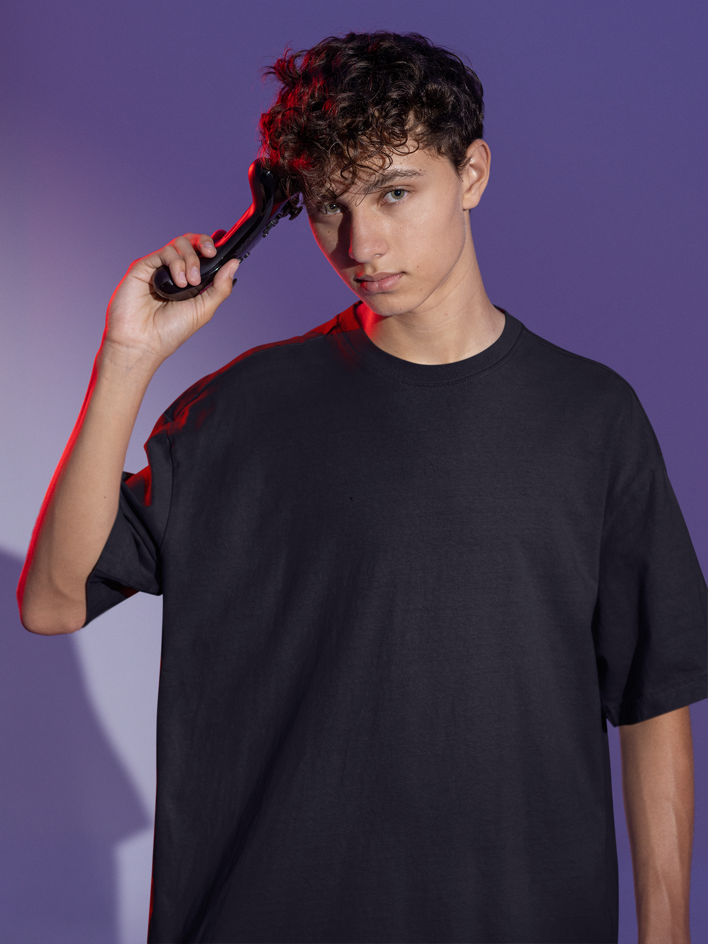 PLAYERA OVERSIZE NEGRA CABALLERO