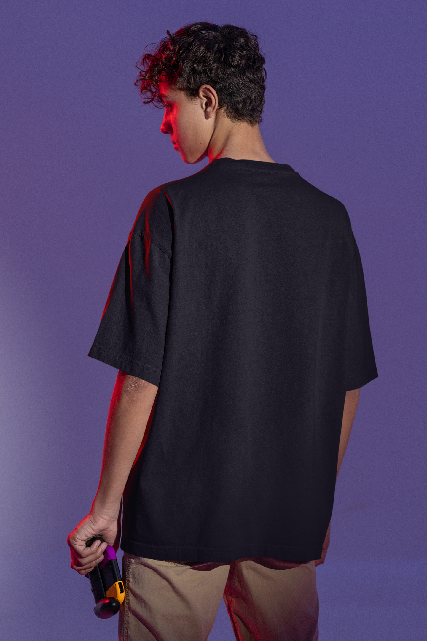 PLAYERA OVERSIZE HOMBRE NEGRA