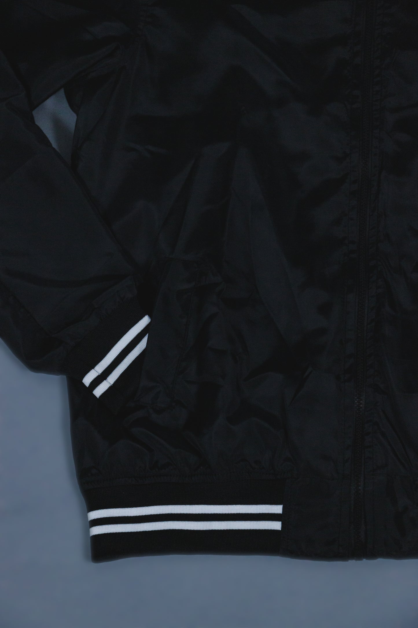 chamarra bomber negra