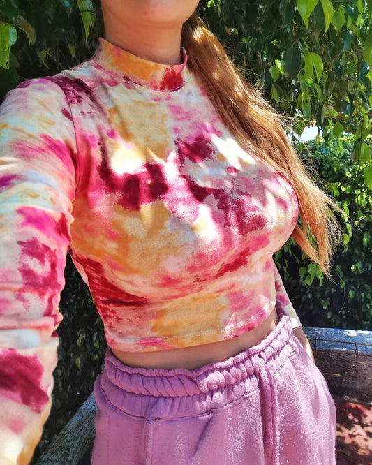 crop top tye dye gym